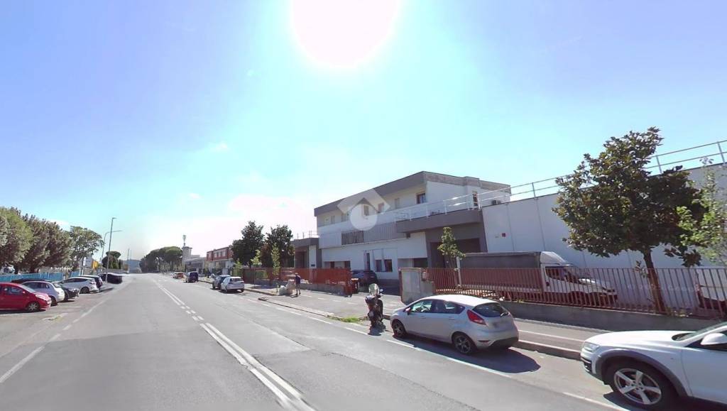 locale commerciale in affitto a Prato in zona Paperino