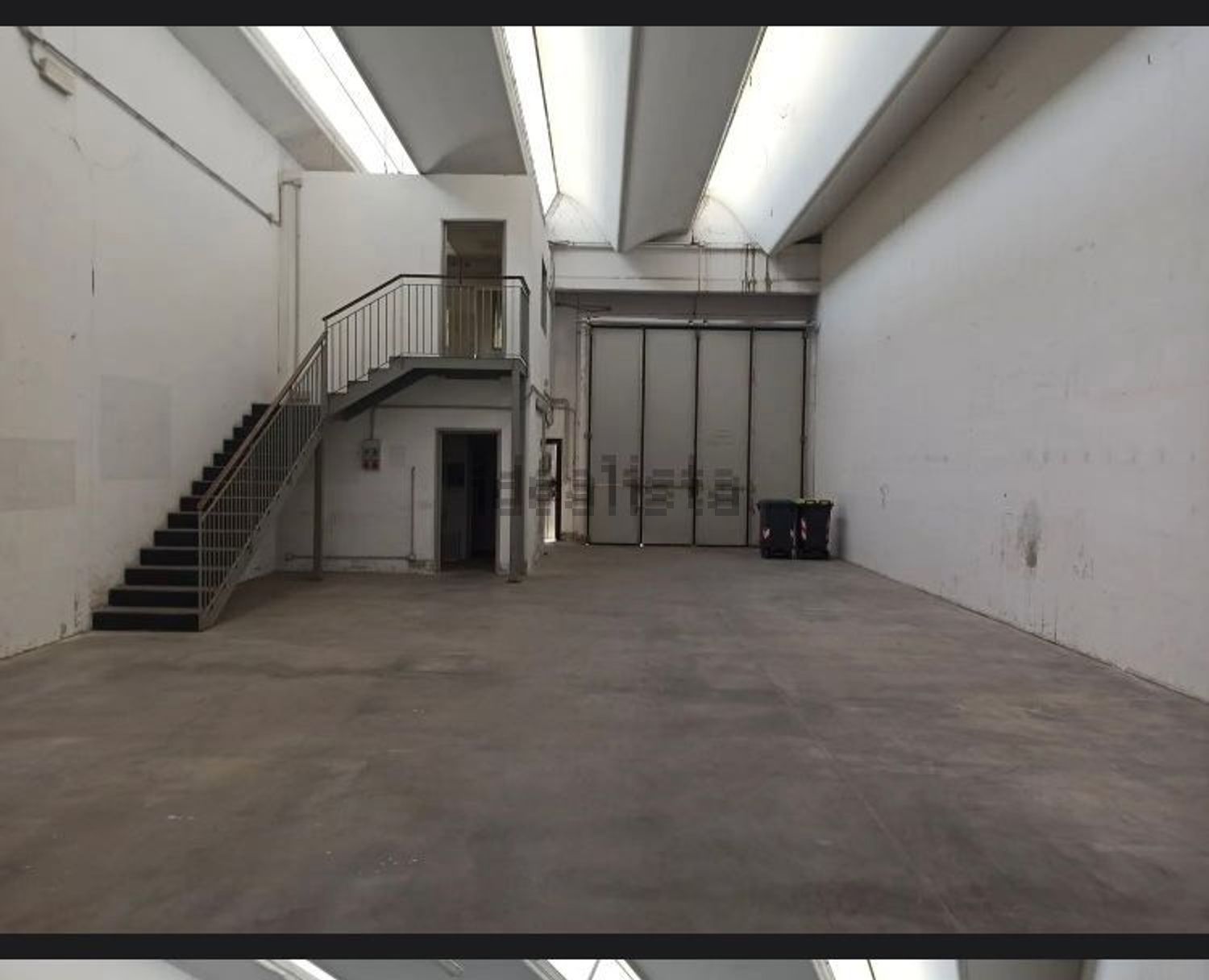 capannone in affitto a Prato in zona Paperino