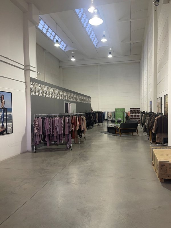 capannone in affitto a Prato in zona Paperino