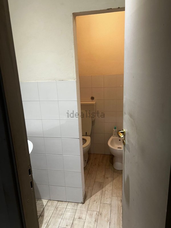 negozio in affitto a Prato