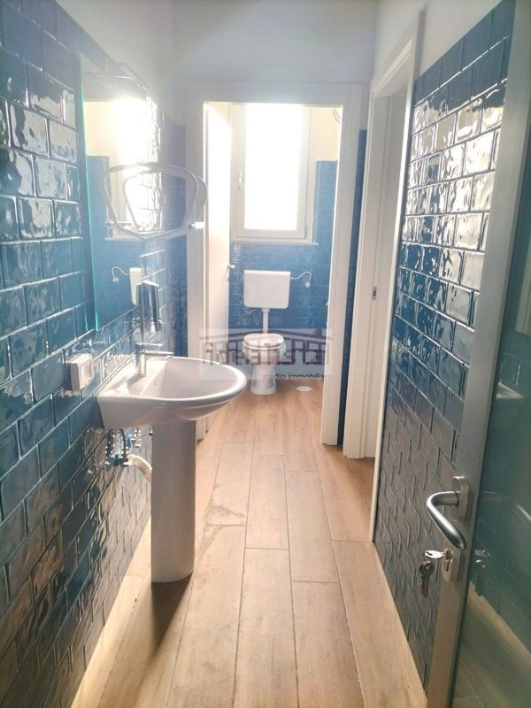 ufficio in affitto a Prato in zona Grignano