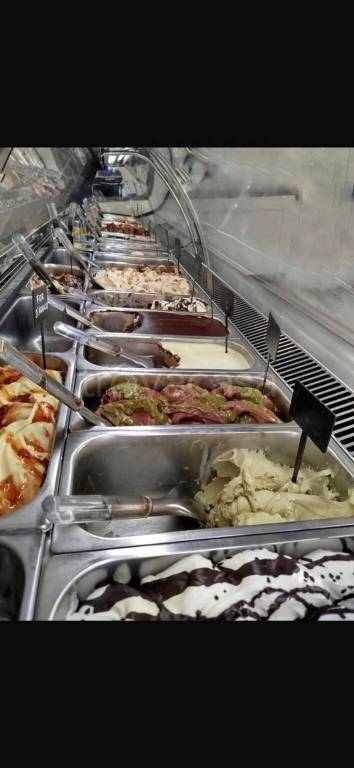 negozio in affitto a Prato in zona Galciana