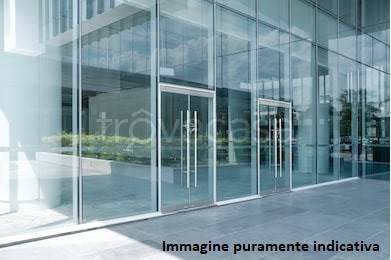 negozio in affitto a Prato