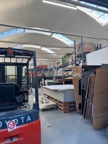 locale commerciale in affitto a Prato in zona Cafaggio