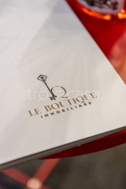 negozio in affitto a Prato in zona Galciana