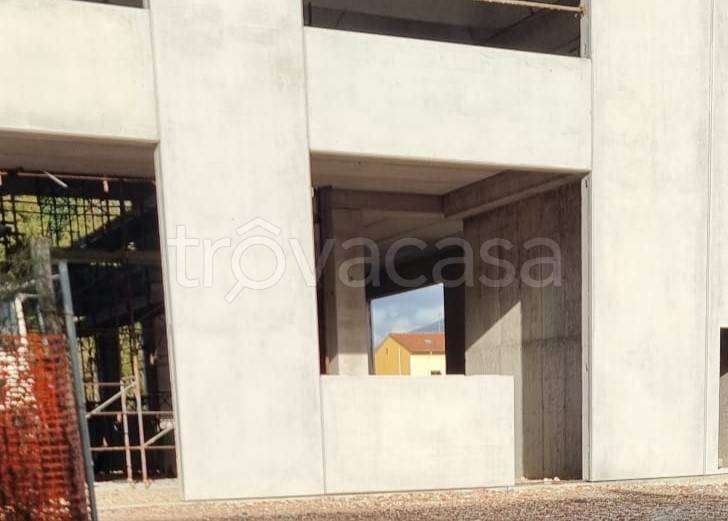 locale commerciale in affitto a Prato in zona Tobbiana