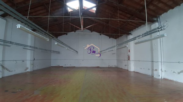 locale di sgombero in affitto a Prato in zona Grignano