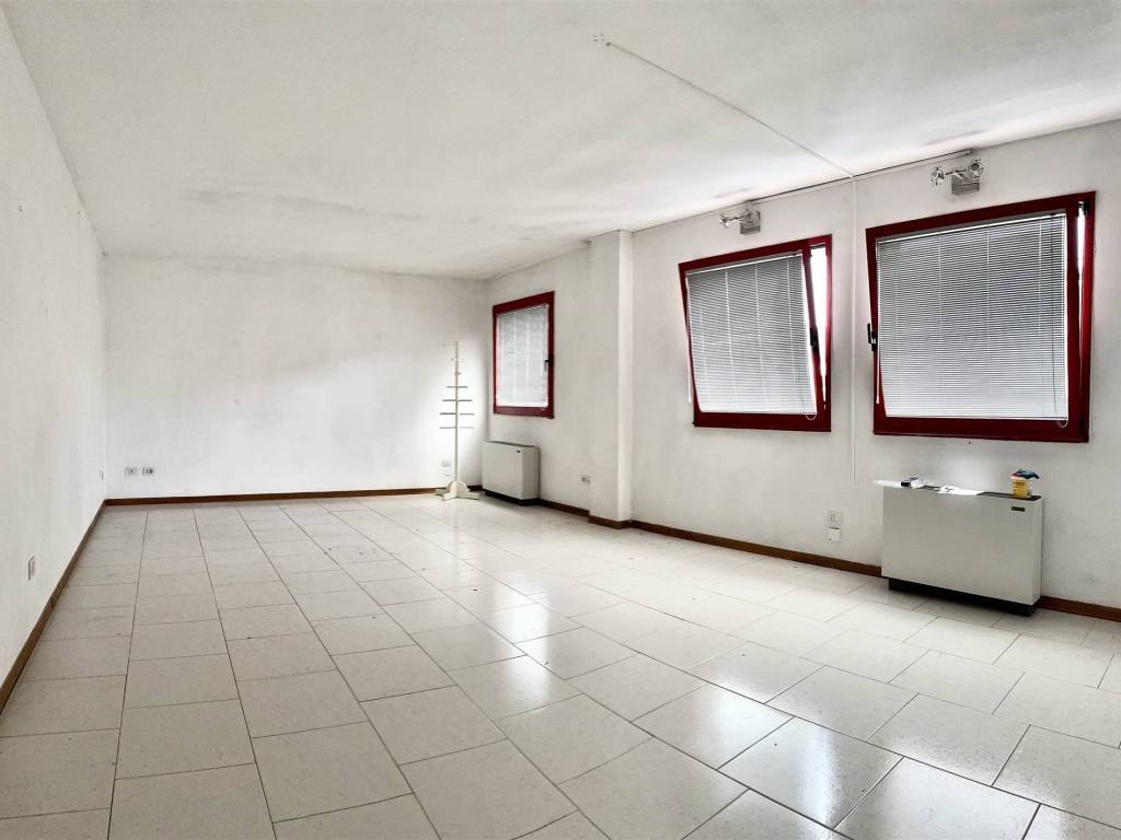 ufficio in affitto a Prato