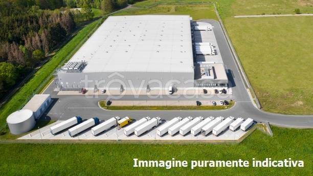capannone in affitto a Prato in zona Paperino