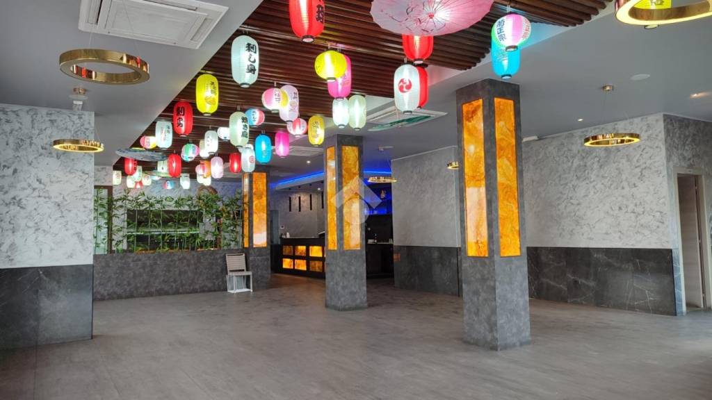 negozio in affitto a Prato