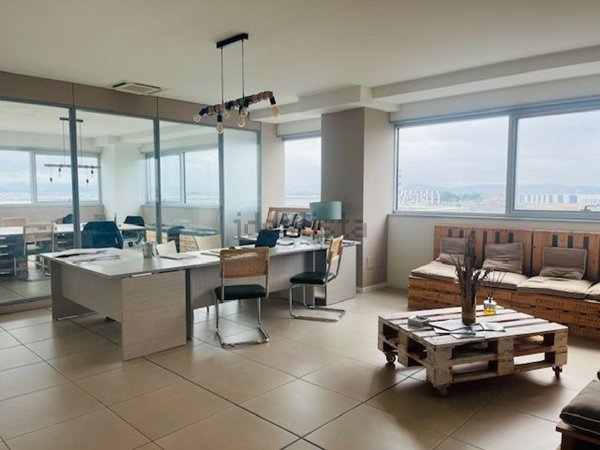 ufficio in affitto a Prato in zona Paperino