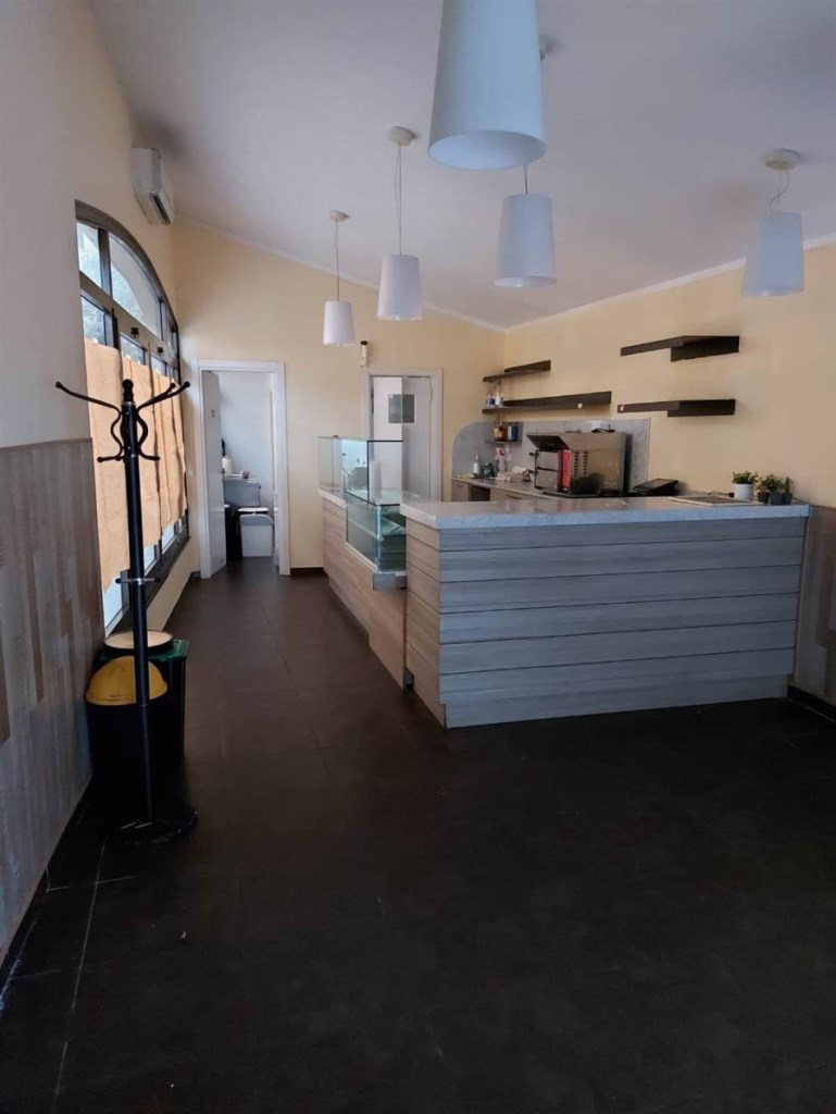 negozio in affitto a Prato