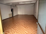 negozio in affitto a Prato