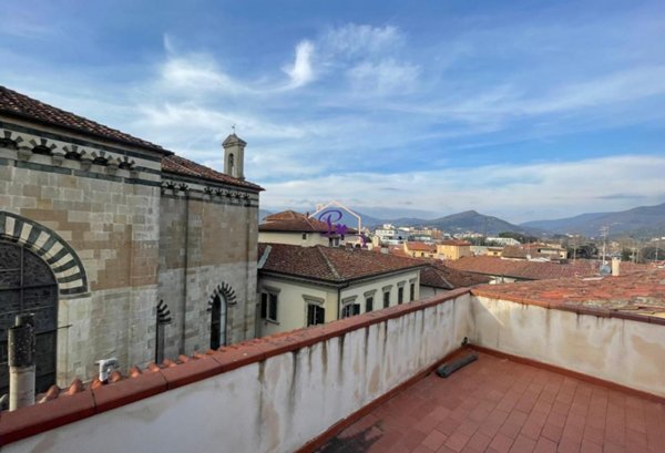 appartamento in affitto a Prato in zona Grignano