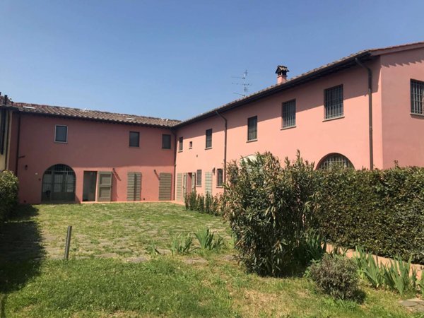 appartamento in affitto a Prato in zona Sant'Ippolito