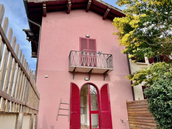 casa indipendente in affitto a Prato