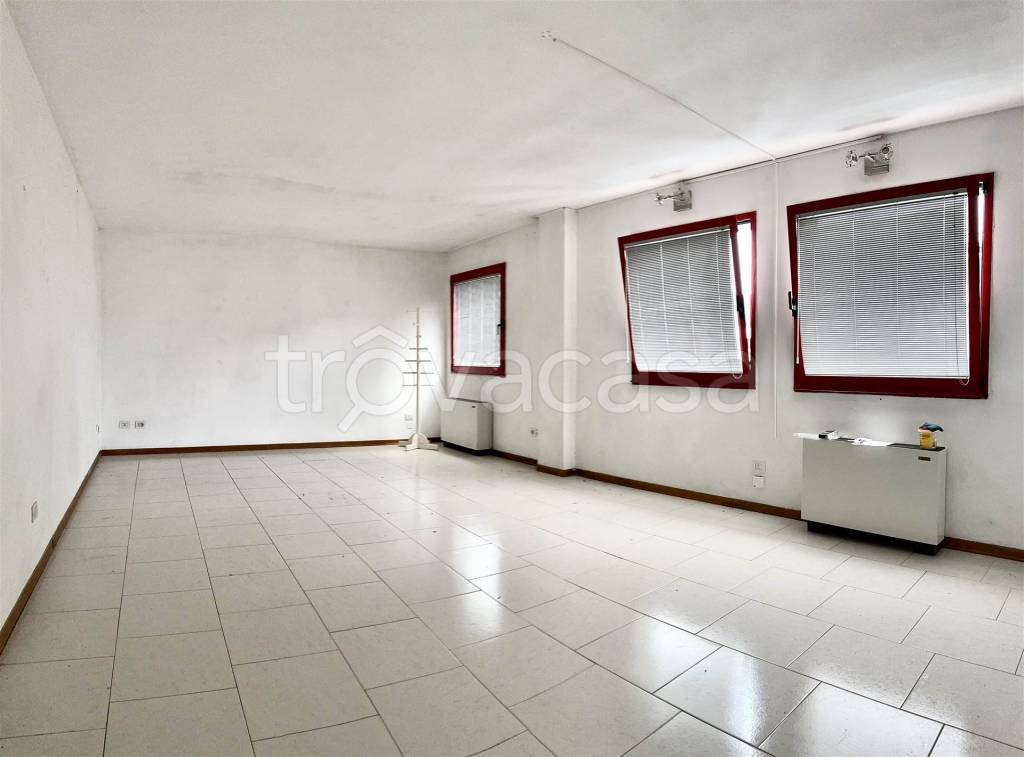 ufficio in affitto a Prato