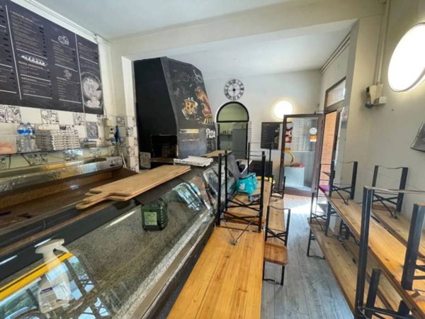 negozio in affitto a Prato in zona Galciana