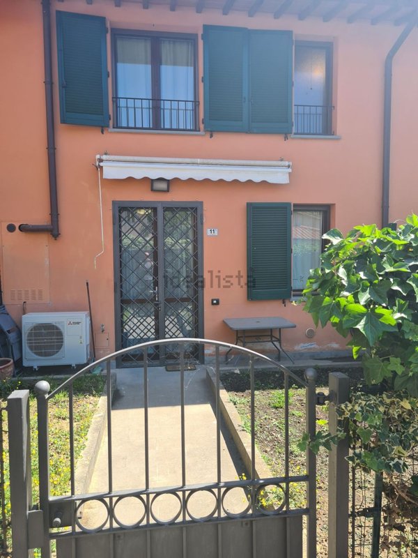 casa indipendente in affitto a Prato