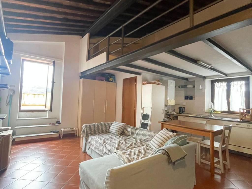 appartamento in affitto a Prato