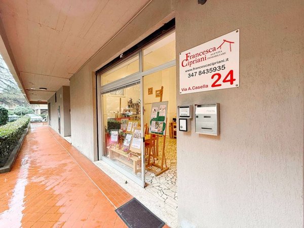 negozio in affitto a Prato in zona Coiano