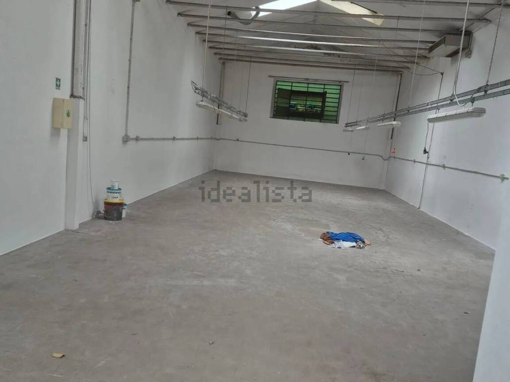 locale commerciale in affitto a Prato in zona Cafaggio