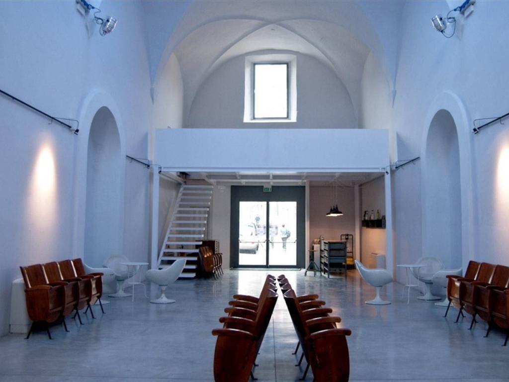 negozio in affitto a Prato