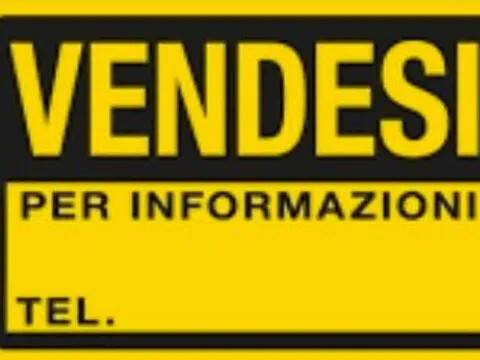 negozio in affitto a Prato in zona Narnali