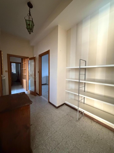 appartamento in affitto a Prato in zona Ponzano