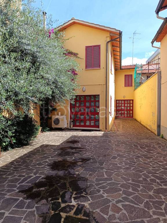 ufficio in affitto a Prato