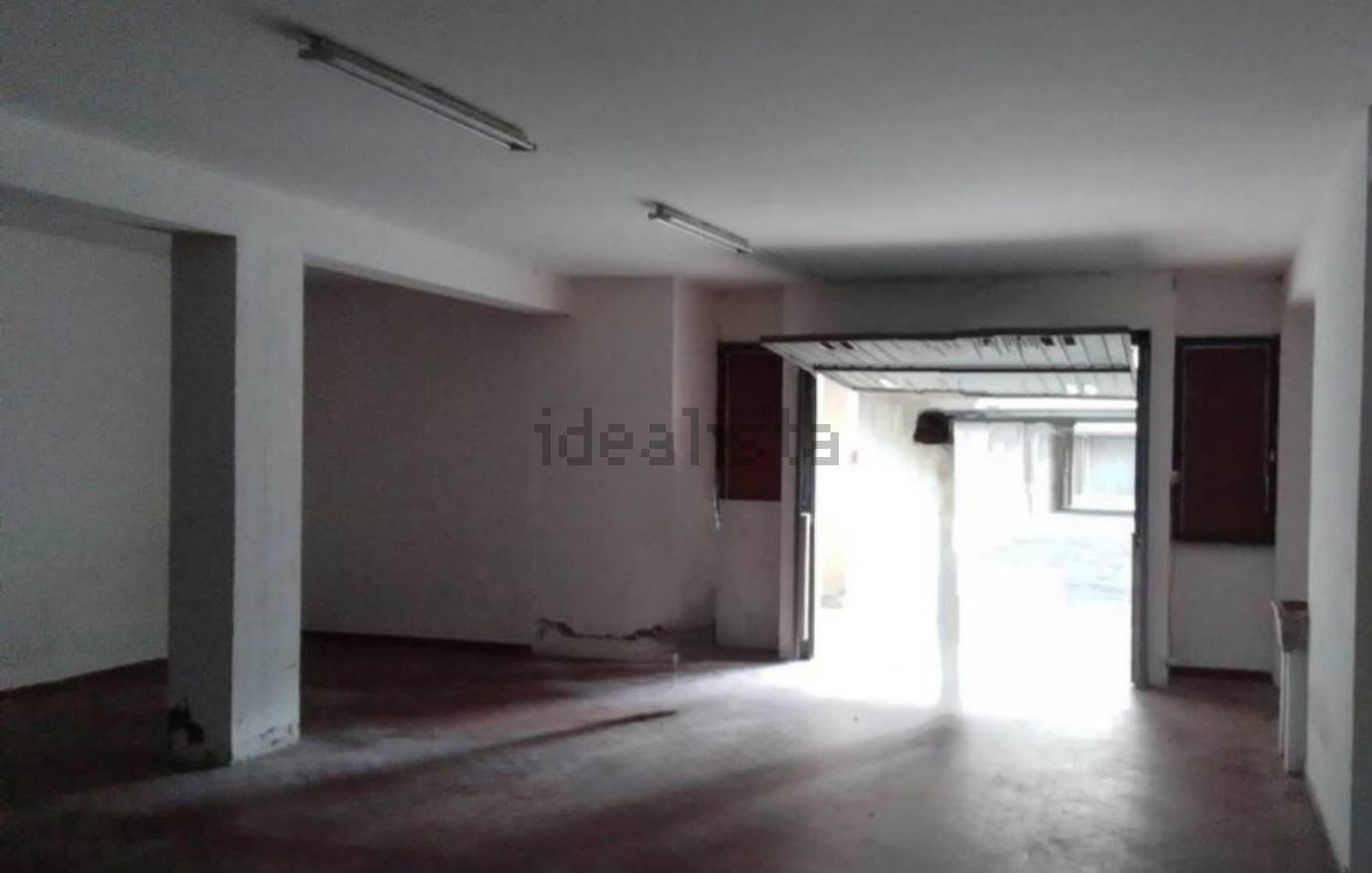 capannone in affitto a Prato in zona Ponzano