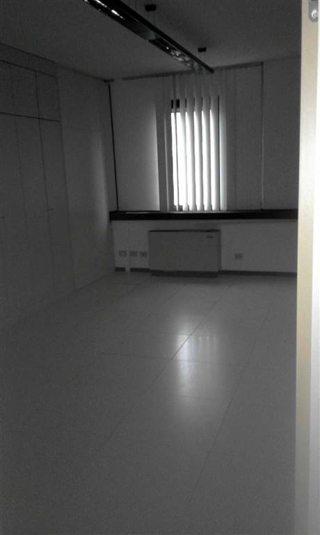 ufficio in affitto a Prato in zona Ponzano