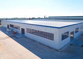 locale commerciale in affitto a Prato