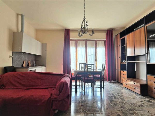 casa indipendente in affitto a Prato in zona Castelnuovo