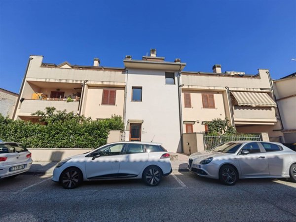 appartamento in affitto a Prato in zona Galciana
