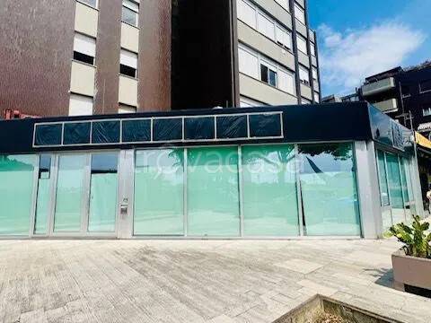 locale commerciale in affitto a Prato in zona Ponzano