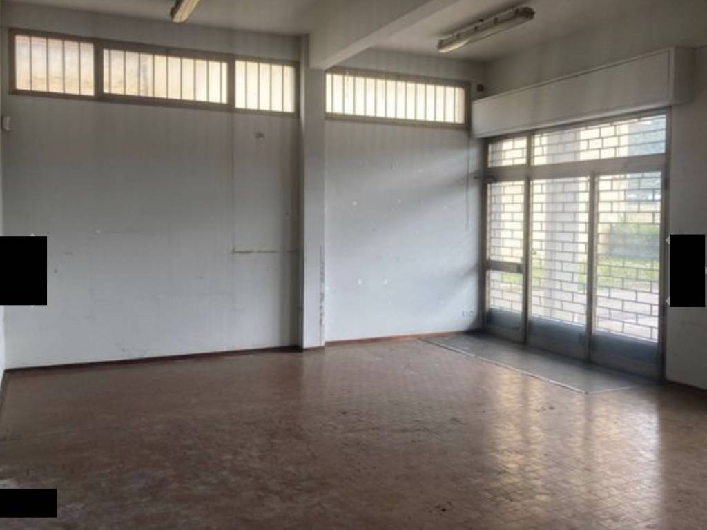 locale commerciale in affitto a Prato in zona Gonfienti
