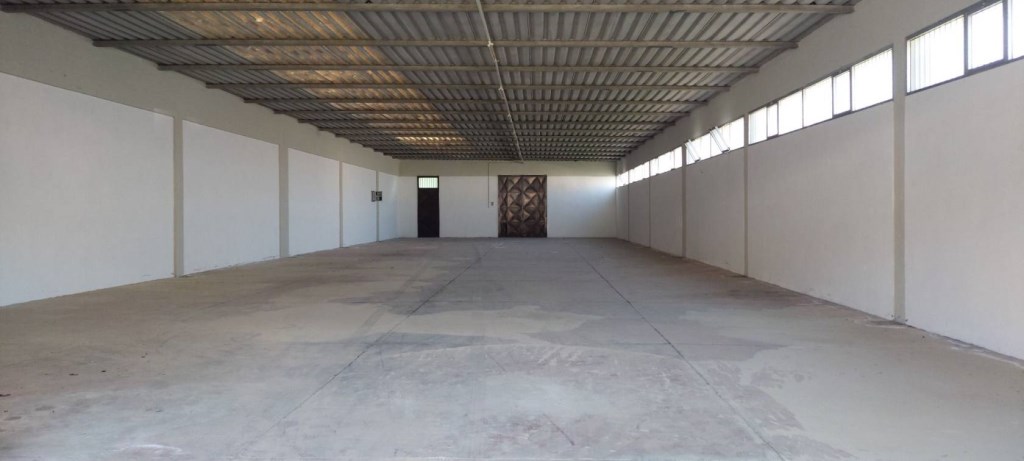locale commerciale in affitto a Vaiano