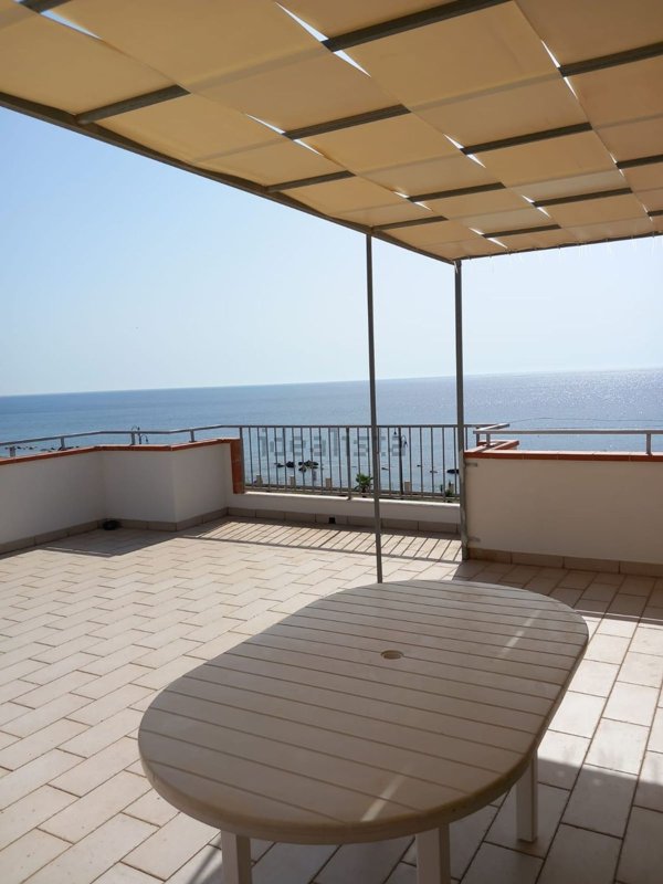 appartamento in affitto a Cirò Marina