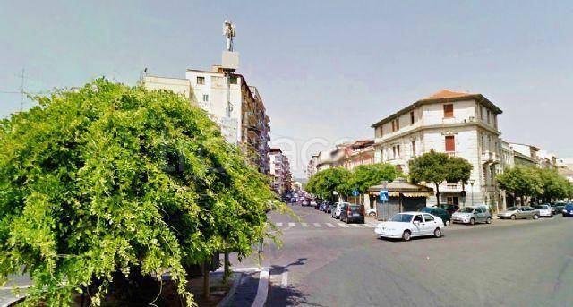 locale commerciale in affitto a Crotone