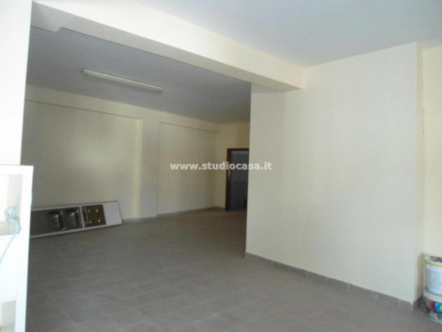 locale commerciale in affitto a Crotone