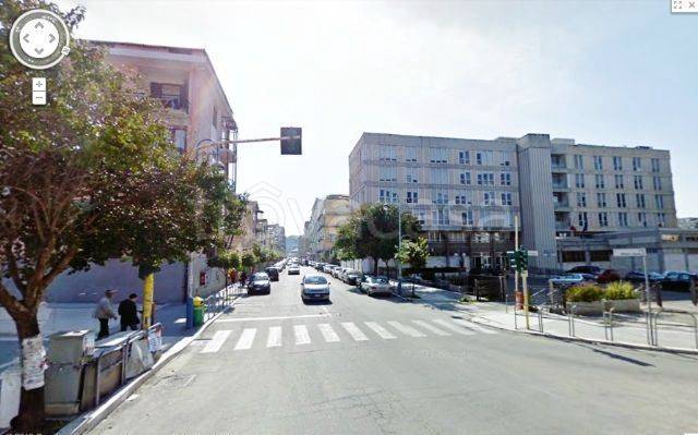 locale commerciale in affitto a Crotone in zona Centro Città