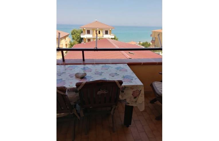 appartamento in affitto a Strongoli in zona Marina