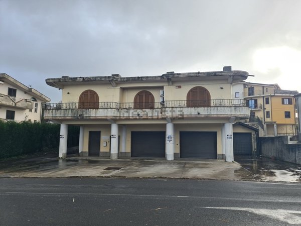 locale commerciale in affitto ad Ionadi in zona Vena