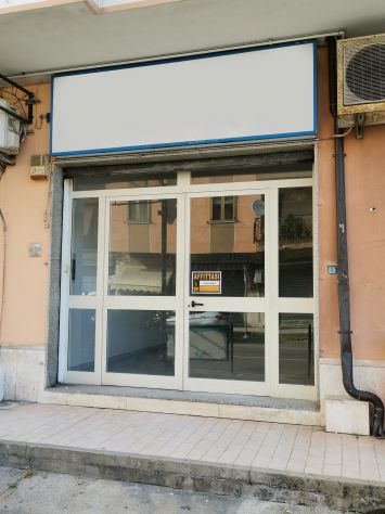 locale commerciale in affitto a Pizzo