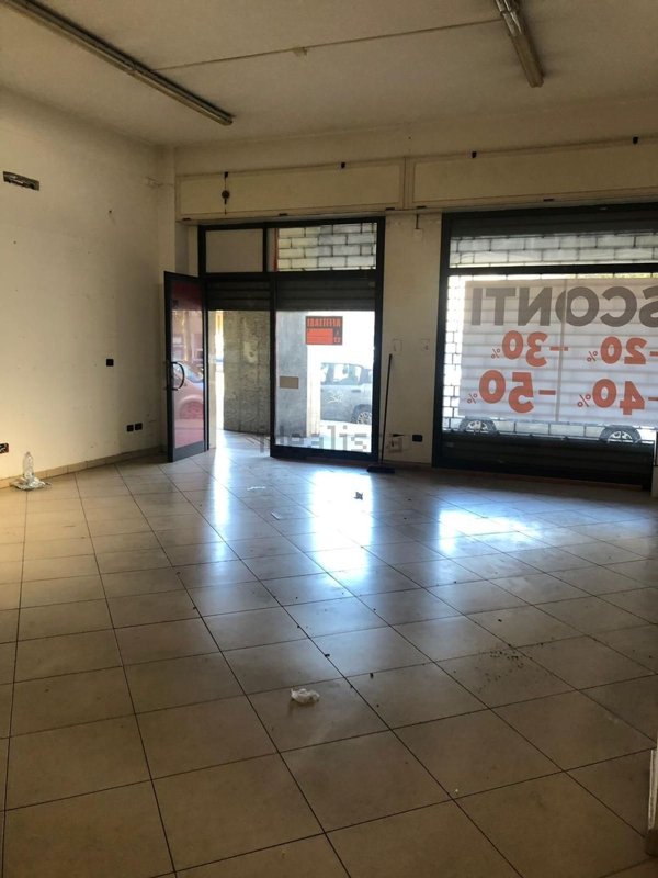 locale commerciale in affitto a Vibo Valentia in zona Centro Città