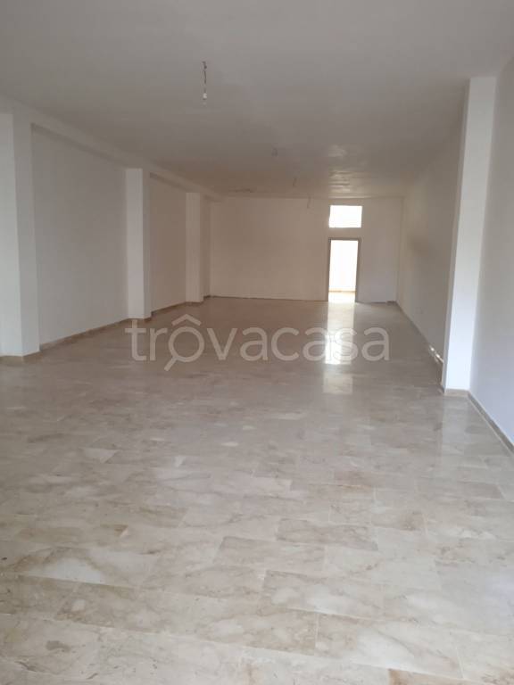 negozio in affitto a Vibo Valentia