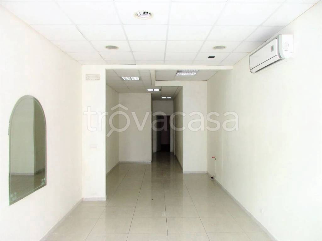 negozio in affitto a Vibo Valentia