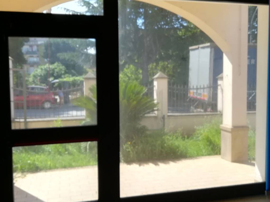 negozio in affitto a Vibo Valentia