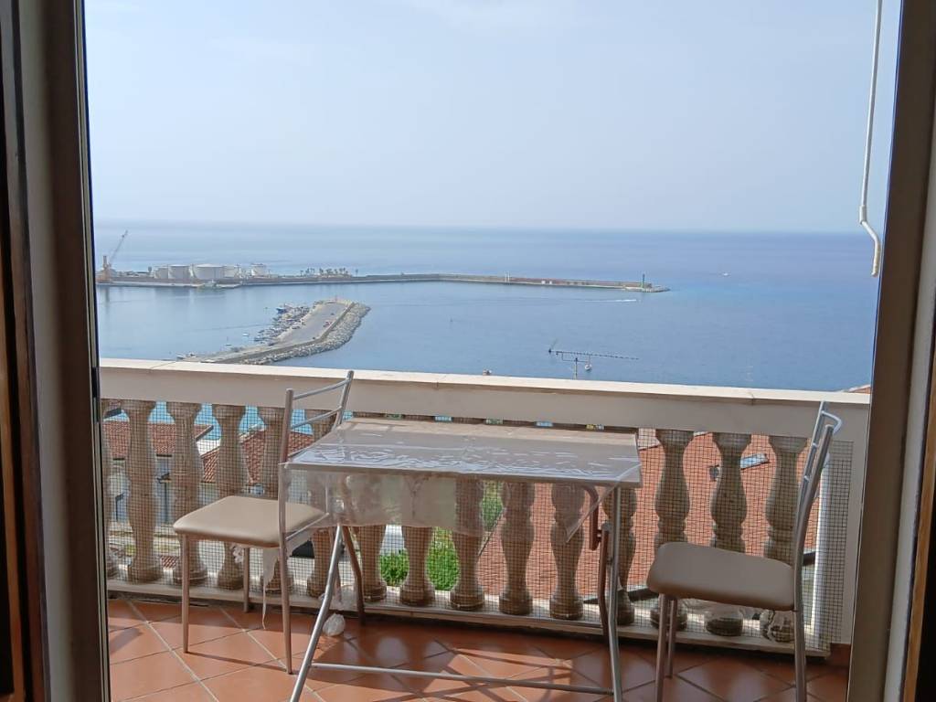 appartamento in affitto a Vibo Valentia in zona Vibo Marina